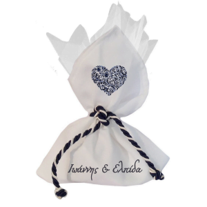 Προσωποποιημένη μπομπομπονιέρα Λευκή Matte γάμου ή βάπτισης.Πουγκί πολυτελείας